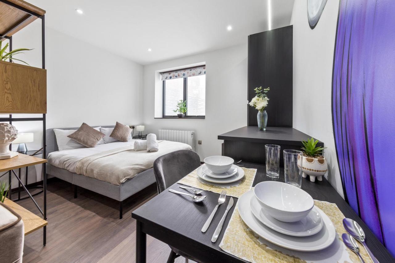 Golders Green Homes Лондон Екстер'єр фото