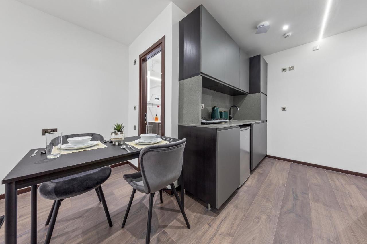 Golders Green Homes Лондон Екстер'єр фото