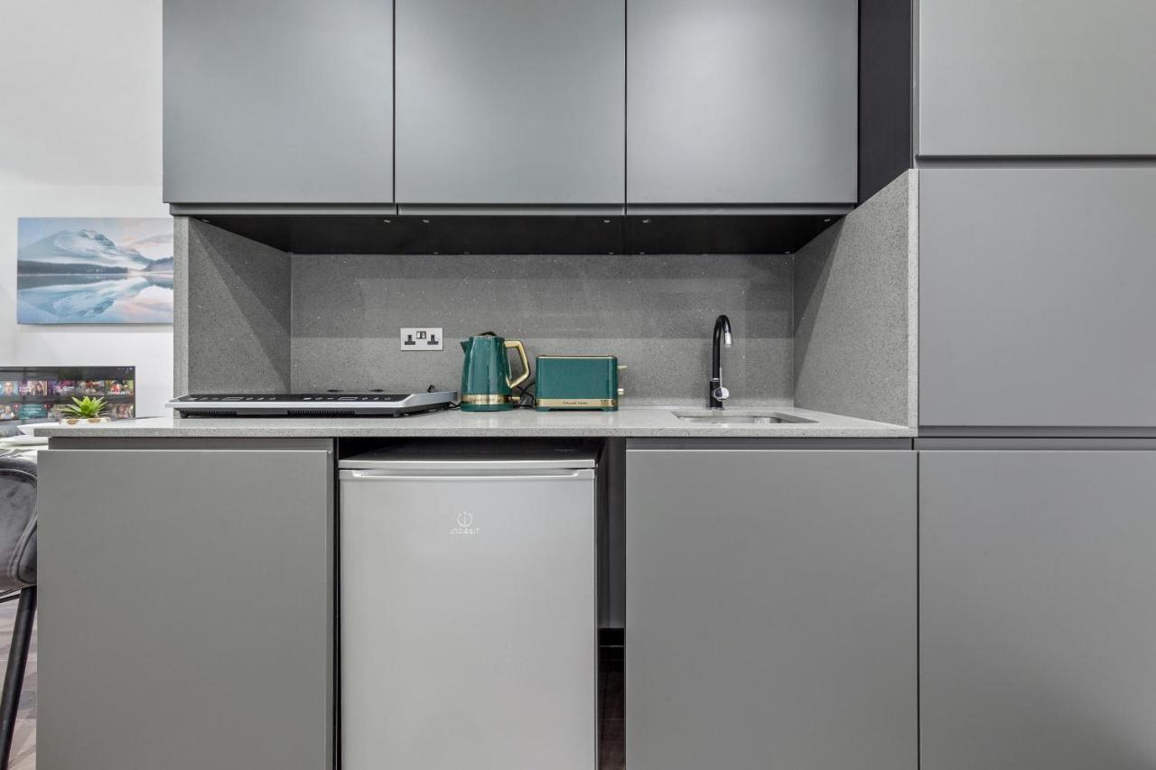 Golders Green Homes Лондон Екстер'єр фото