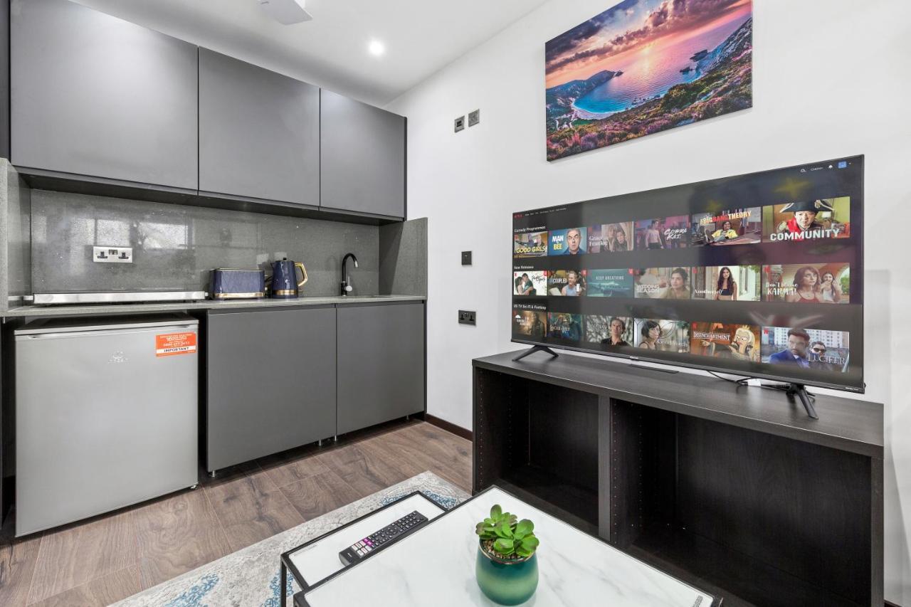 Golders Green Homes Лондон Екстер'єр фото